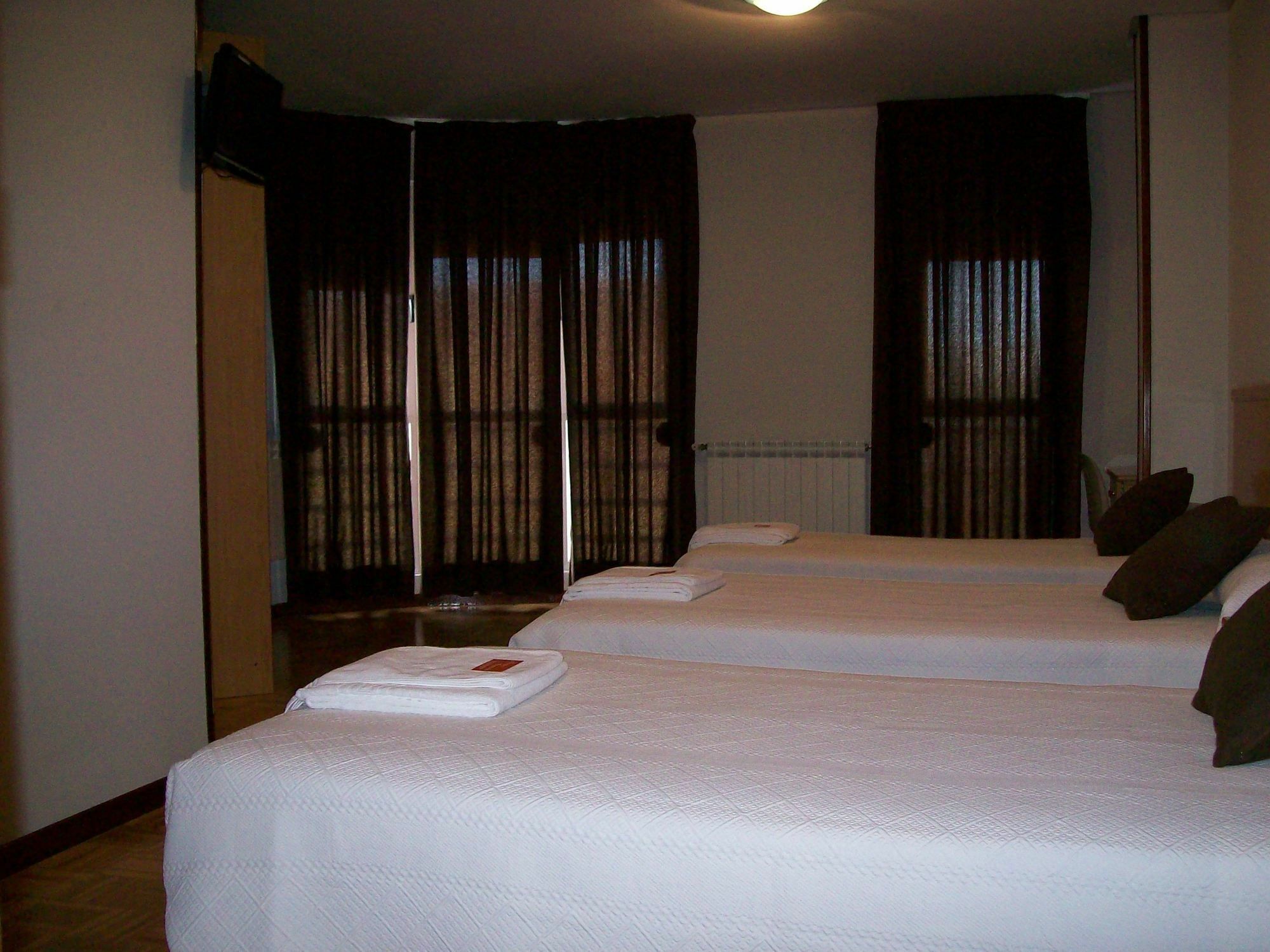 Hostal Cerecedo Leon Ngoại thất bức ảnh